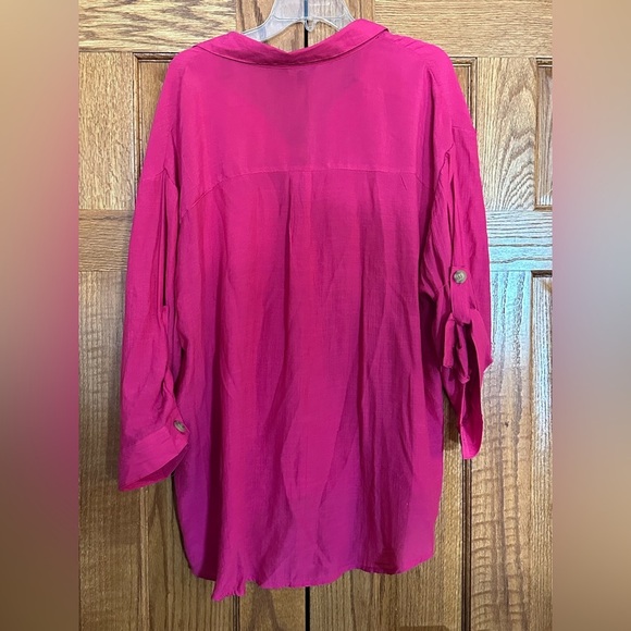 Hot Pink Top with button Sleeves - Picture 4 of 5